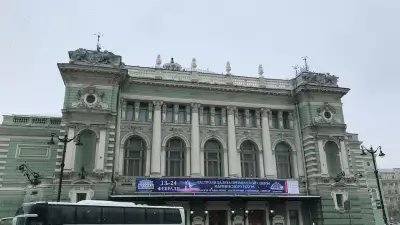 Необычное знакомство с центром Петербурга